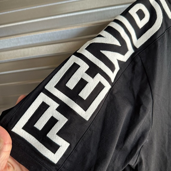 FENDI × MARC JACOBS 23SS Cruise 2023 ROMA Capsule Black Jersey T-Shirt Size M - Picture 3 of 9